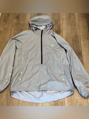 Uncharted Supply Co. Survival Windbreaker Coat Men’s Medium Packable
